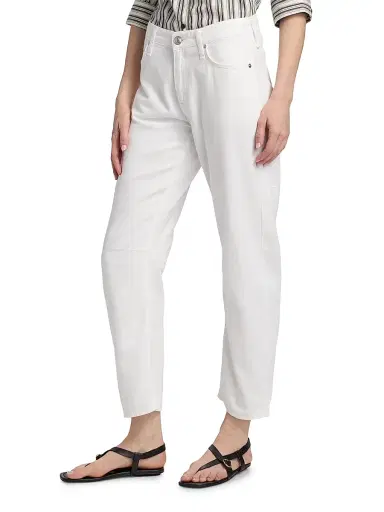 rag & bone Women's Featherweight Stevie Slim Tapered Barrel-Leg Jeans - White - Size 32 | Thumbnail 4 rag & bone Women's Featherweight Stevie Slim Tapered Barrel-Leg Jeans - White - Size 32 | Thumbnail 4