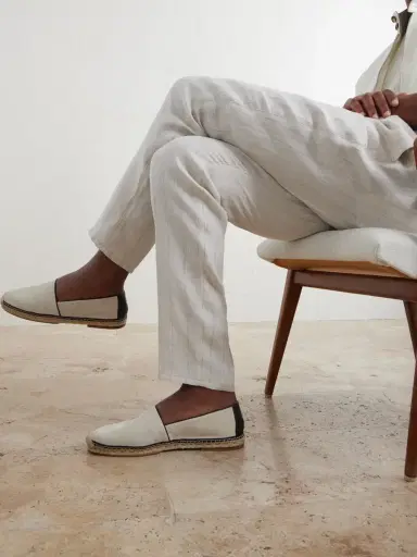 Brunello Cucinelli Straight-Leg Pinstriped Pleated Linen Trousers - Men | Thumbnail 5 Brunello Cucinelli Straight-Leg Pinstriped Pleated Linen Trousers - Men | Thumbnail 5
