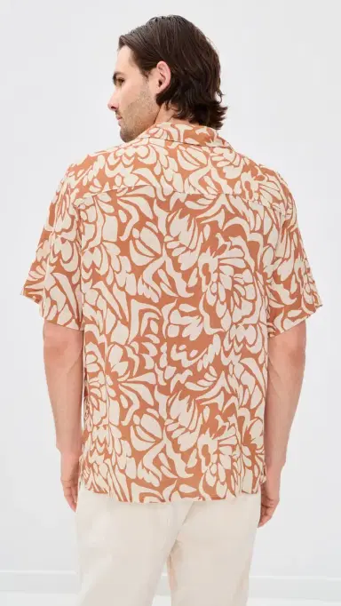 Wax London Two-Tone Floral Didcot Shirt Tan/Beige | Thumbnail 3 Wax London Two-Tone Floral Didcot Shirt Tan/Beige | Thumbnail 3
