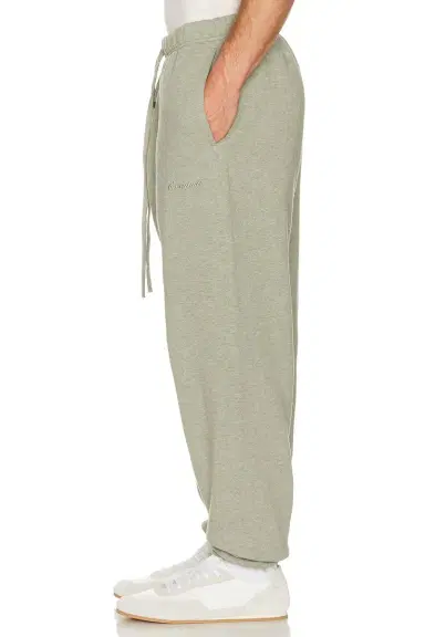 Fear of God Essentials Signature Classic Sweatpant | Thumbnail 2 Fear of God Essentials Signature Classic Sweatpant | Thumbnail 2