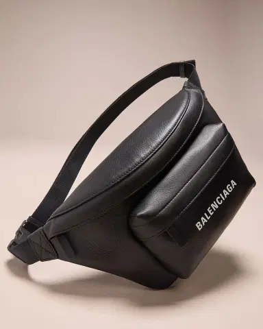 Balenciaga Men's Everyday Leather Belt Bag | Thumbnail 4 Balenciaga Men's Everyday Leather Belt Bag | Thumbnail 4