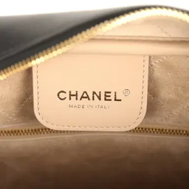 Chanel Chanel Large "Perfect Bowling" Bag Black Calfskin Gold Hardware | Thumbnail 9 Chanel Chanel Large "Perfect Bowling" Bag Black Calfskin Gold Hardware | Thumbnail 9