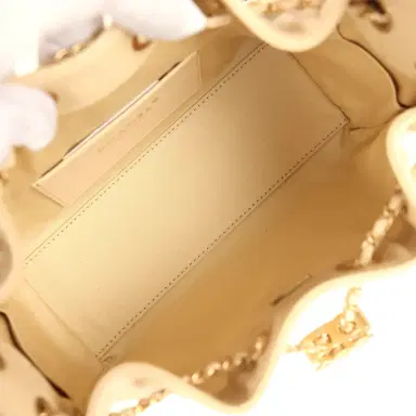 Chanel Chanel Mini 25 Hobo Bag Light Beige Caviar Antique Gold Hardware | Thumbnail 8 Chanel Chanel Mini 25 Hobo Bag Light Beige Caviar Antique Gold Hardware | Thumbnail 8