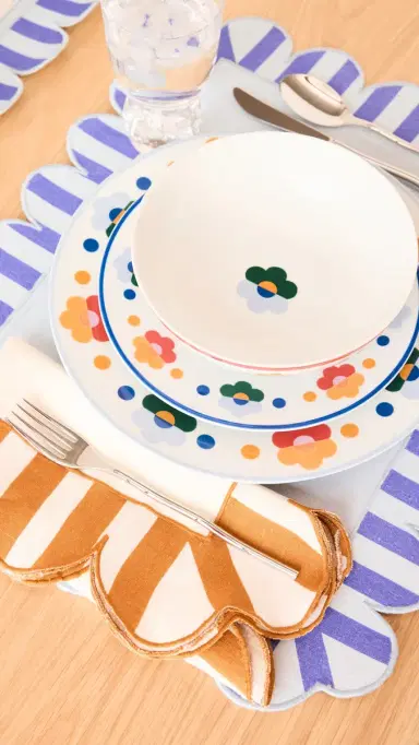 Misette Dinner Plates Set of 4 | Thumbnail 5 Misette Dinner Plates Set of 4 | Thumbnail 5