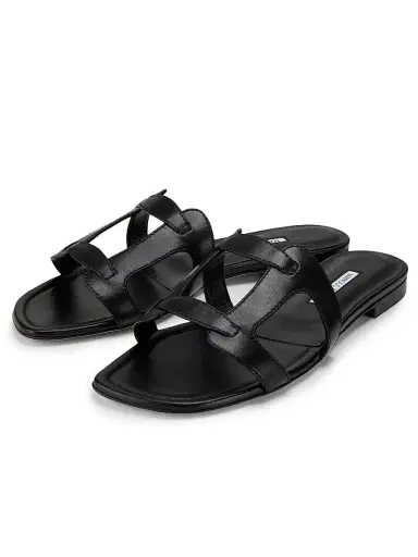 Manolo Blahnik Women's Grellanu Leather Flat Sandals - Black | Thumbnail 2 Manolo Blahnik Women's Grellanu Leather Flat Sandals - Black | Thumbnail 2