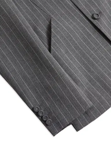 Valentino Garavani Men's Single-Breasted Jacket in Pinstripe Wool - Grey - Size 36 | Thumbnail 7 Valentino Garavani Men's Single-Breasted Jacket in Pinstripe Wool - Grey - Size 36 | Thumbnail 7