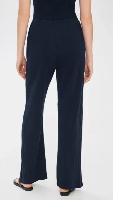DONNI. The Pointelle Simple Crop Pants Navy | Thumbnail 3 DONNI. The Pointelle Simple Crop Pants Navy | Thumbnail 3