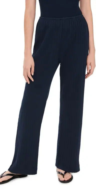 DONNI. The Pointelle Simple Crop Pants Navy | Thumbnail 1 DONNI. The Pointelle Simple Crop Pants Navy | Thumbnail 1