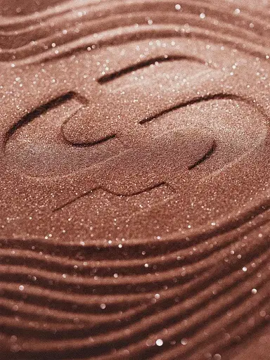 Sisley-Paris Phyto-Touche Illusion D'Été Sun-Kissed Powder Gel | Thumbnail 5 Sisley-Paris Phyto-Touche Illusion D'Été Sun-Kissed Powder Gel | Thumbnail 5