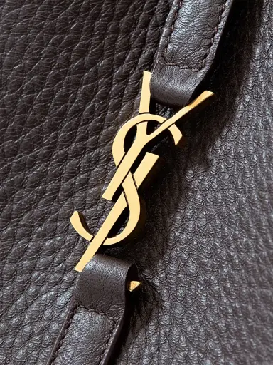 Saint Laurent Women's Le 5 à 7 Baby Bea Top Handle Bag in Grained Leather | Thumbnail 7 Saint Laurent Women's Le 5 à 7 Baby Bea Top Handle Bag in Grained Leather | Thumbnail 7