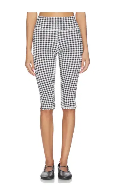 STRUT-THIS The Wren Capri Legging | Thumbnail 1 STRUT-THIS The Wren Capri Legging | Thumbnail 1