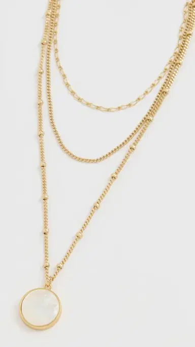 Madewell Three-Pack Mother of Pearl Necklace Set Vintage Gold One Size | Thumbnail 4 Madewell Three-Pack Mother of Pearl Necklace Set Vintage Gold One Size | Thumbnail 4
