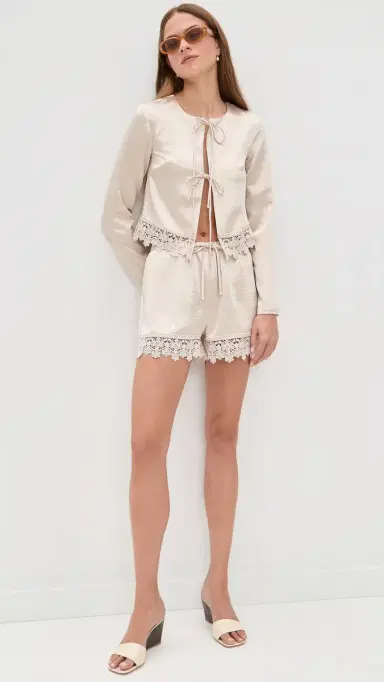4th & Reckless Candice Shorts Cream | Thumbnail 5 4th & Reckless Candice Shorts Cream | Thumbnail 5