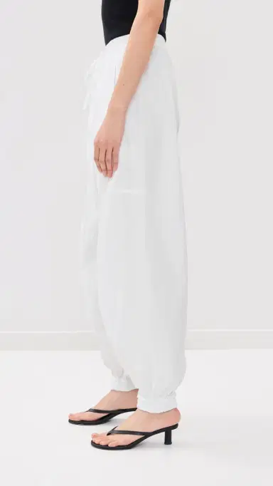 RÓHE Crushed Cotton Volume Trousers | Thumbnail 4 RÓHE Crushed Cotton Volume Trousers | Thumbnail 4