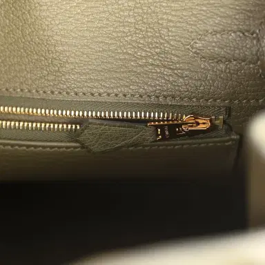 HERMÈS Pre-owned Hermes Birkin 25 Vert Veronese Ostrich Gold Hardware | Thumbnail 9 HERMÈS Pre-owned Hermes Birkin 25 Vert Veronese Ostrich Gold Hardware | Thumbnail 9