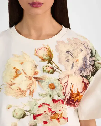 ALICE + OLIVIA Evan Floral Short-Sleeve T-Shirt | Thumbnail 5 ALICE + OLIVIA Evan Floral Short-Sleeve T-Shirt | Thumbnail 5