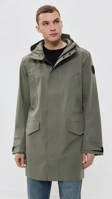 Canada Goose Black Disc Barclay Rain Jacket | Thumbnail 2 Canada Goose Black Disc Barclay Rain Jacket | Thumbnail 2