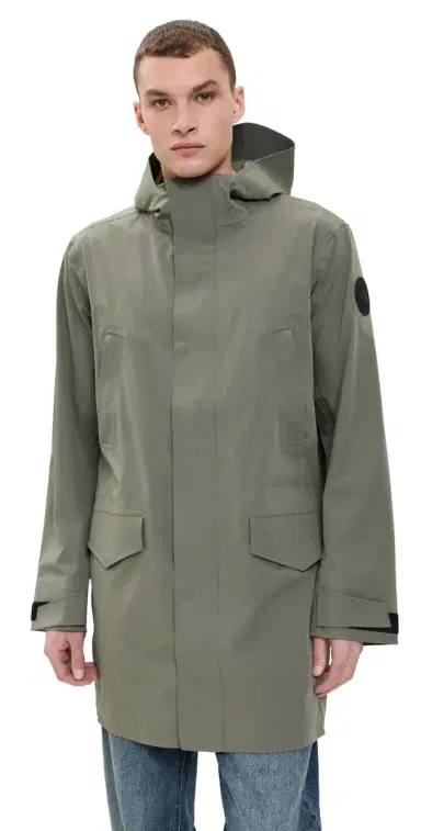 Canada Goose Black Disc Barclay Rain Jacket | Thumbnail 1 Canada Goose Black Disc Barclay Rain Jacket | Thumbnail 1