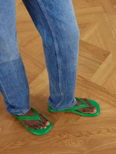 Bottega Veneta Sampieri Flat Thong Rubber Flip Flops | Thumbnail 2 Bottega Veneta Sampieri Flat Thong Rubber Flip Flops | Thumbnail 2