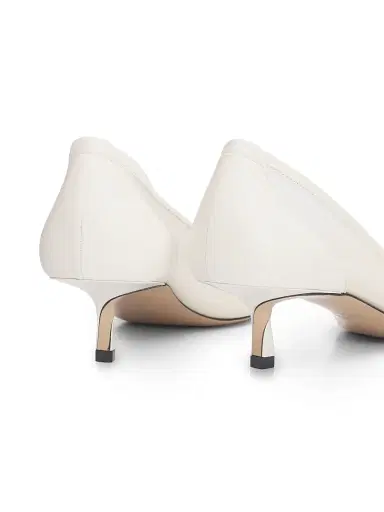 Jacquemus Women's Tourni Leather Pumps - White | Thumbnail 3 Jacquemus Women's Tourni Leather Pumps - White | Thumbnail 3