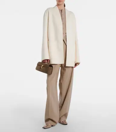 Roger Vivier Belle Vivier patent-leather ballet flats | Thumbnail 2 Roger Vivier Belle Vivier patent-leather ballet flats | Thumbnail 2
