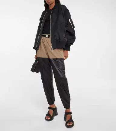 Sacai Nylon bomber jacket | Thumbnail 2 Sacai Nylon bomber jacket | Thumbnail 2