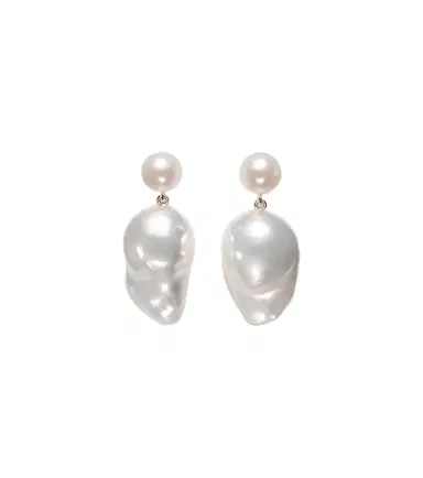 Sophie Bille Brahe Venus Blac 14kt gold earrings with pearls | Thumbnail 1 Sophie Bille Brahe Venus Blac 14kt gold earrings with pearls | Thumbnail 1