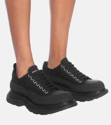 Alexander McQueen Tread Slick leather sneakers | Thumbnail 4 Alexander McQueen Tread Slick leather sneakers | Thumbnail 4