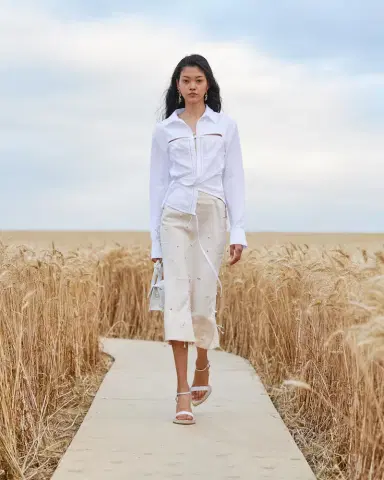 Jacquemus Le Chiquito Moyen leather tote bag | Thumbnail 5 Jacquemus Le Chiquito Moyen leather tote bag | Thumbnail 5