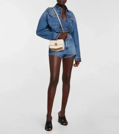 Alaïa Alaïa Le Papa Small leather crossbody bag | Thumbnail 4 Alaïa Alaïa Le Papa Small leather crossbody bag | Thumbnail 4