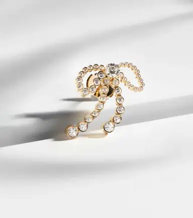 Sophie Bille Brahe Rosette de Diamant 18kt gold single earring with diamonds | Thumbnail 5 Sophie Bille Brahe Rosette de Diamant 18kt gold single earring with diamonds | Thumbnail 5