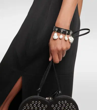 Alaïa Alaïa Mother-of-pearl leather bracelet | Thumbnail 4 Alaïa Alaïa Mother-of-pearl leather bracelet | Thumbnail 4