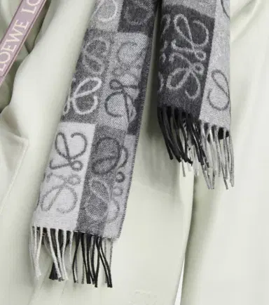 Loewe Anagram wool and cashmere scarf | Thumbnail 3 Loewe Anagram wool and cashmere scarf | Thumbnail 3