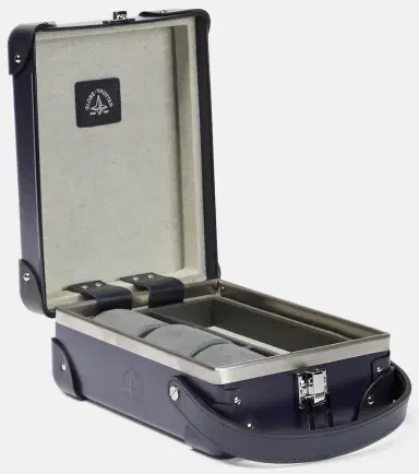Globe-Trotter Centenary watch case | Thumbnail 3 Globe-Trotter Centenary watch case | Thumbnail 3