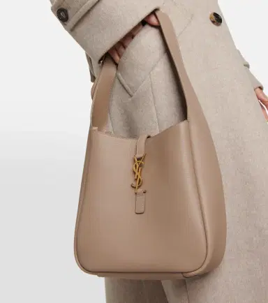 Saint Laurent Le 5 à 7 Small leather shoulder bag | Thumbnail 4 Saint Laurent Le 5 à 7 Small leather shoulder bag | Thumbnail 4