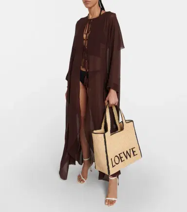 Loewe Paula's Ibiza Font Large raffia shopper | Thumbnail 2 Loewe Paula's Ibiza Font Large raffia shopper | Thumbnail 2