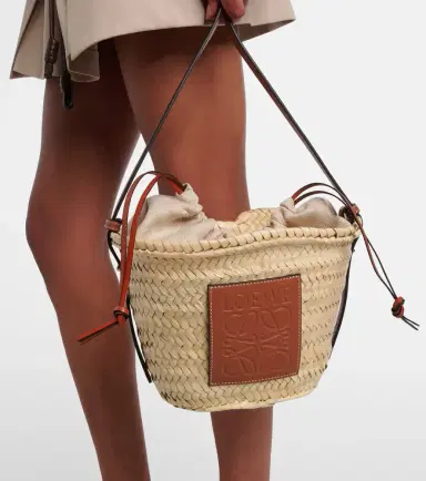 Loewe Paula's Ibiza Anagram woven shoulder bag | Thumbnail 6 Loewe Paula's Ibiza Anagram woven shoulder bag | Thumbnail 6
