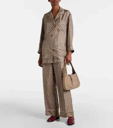 Gucci GG Supreme oversized silk shirt | Thumbnail 3 Gucci GG Supreme oversized silk shirt | Thumbnail 3