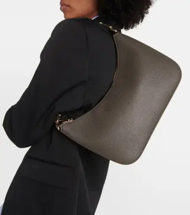 Christian Louboutin Loubila Chain Large shoulder bag | Thumbnail 5 Christian Louboutin Loubila Chain Large shoulder bag | Thumbnail 5