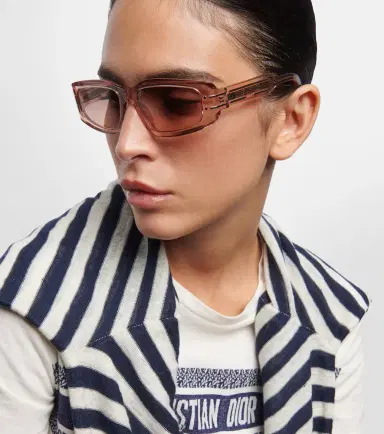 DIOR Eyewear DiorSignature S9U rectangular sunglasses | Thumbnail 6 DIOR Eyewear DiorSignature S9U rectangular sunglasses | Thumbnail 6