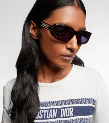 DIOR Eyewear DiorSignature S9U rectangular sunglasses | Thumbnail 6 DIOR Eyewear DiorSignature S9U rectangular sunglasses | Thumbnail 6