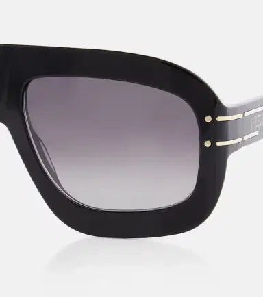 DIOR Eyewear DiorSignature M1U sunglasses | Thumbnail 2 DIOR Eyewear DiorSignature M1U sunglasses | Thumbnail 2