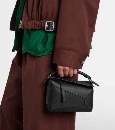 Loewe Puzzle Edge Mini leather top-handle bag | Thumbnail 6 Loewe Puzzle Edge Mini leather top-handle bag | Thumbnail 6