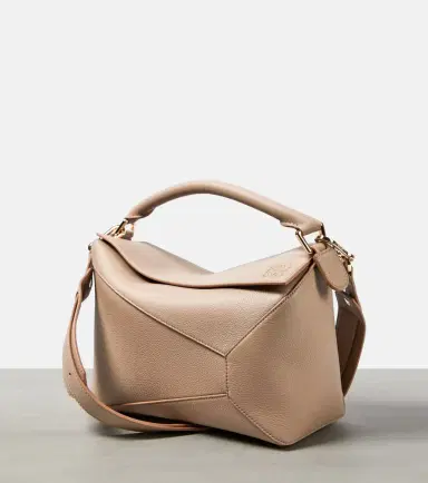 Loewe Puzzle Edge Medium leather top-handle bag | Thumbnail 4 Loewe Puzzle Edge Medium leather top-handle bag | Thumbnail 4