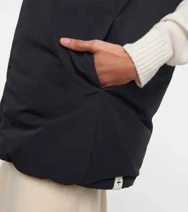 Jil Sander Oversized hooded down vest | Thumbnail 2 Jil Sander Oversized hooded down vest | Thumbnail 2