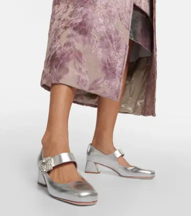Roger Vivier Très Vivier metallic leather Mary Jane pumps | Thumbnail 6 Roger Vivier Très Vivier metallic leather Mary Jane pumps | Thumbnail 6