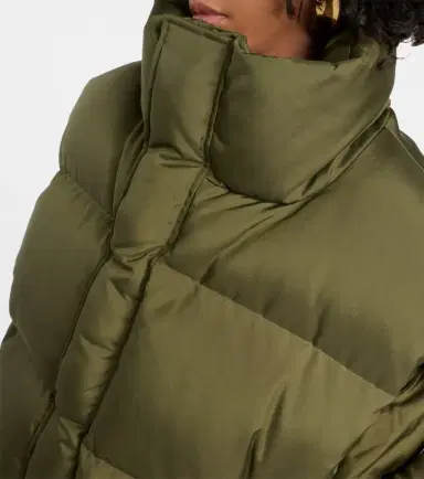Wardrobe.NYC Wardrobe. NYC Cropped down vest | Thumbnail 4 Wardrobe.NYC Wardrobe. NYC Cropped down vest | Thumbnail 4