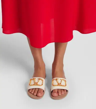 Valentino Garavani VLogo Signature embellished leather slides | Thumbnail 6 Valentino Garavani VLogo Signature embellished leather slides | Thumbnail 6
