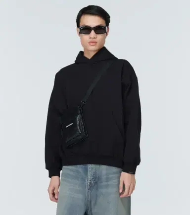 Balenciaga Explorer leather pouch with strap | Thumbnail 6 Balenciaga Explorer leather pouch with strap | Thumbnail 6