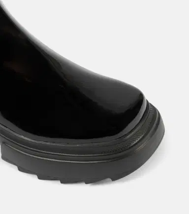 Roger Vivier Wallaviv patent leather Chelsea boots | Thumbnail 2 Roger Vivier Wallaviv patent leather Chelsea boots | Thumbnail 2